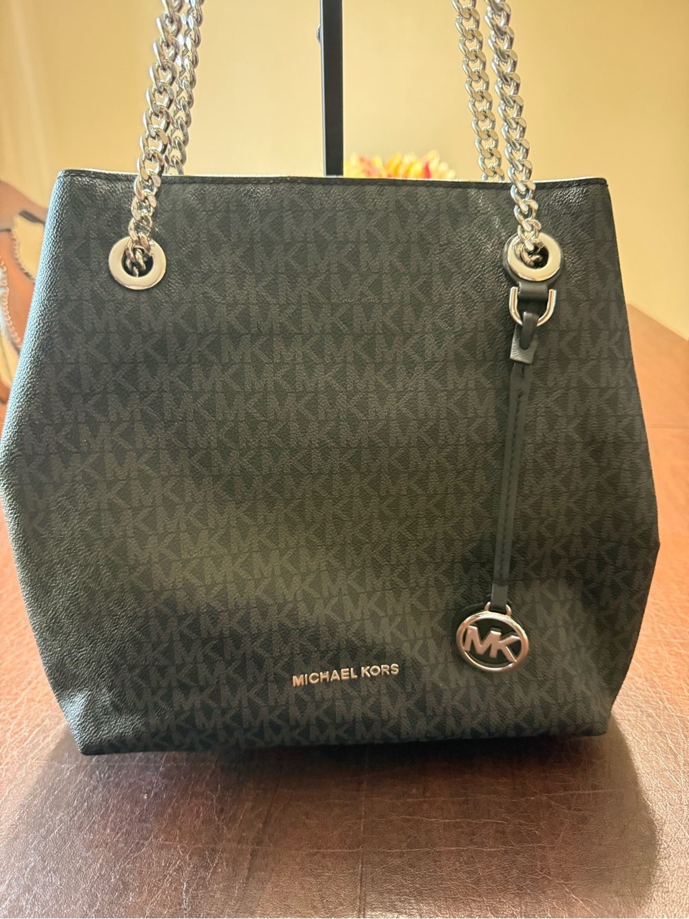 Michael Kors Black Jet Set MK Logo Chain-Handle Shoulder Tote
